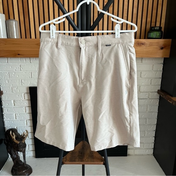 Hurley Tan Flat Shorts - Picture 1 of 9